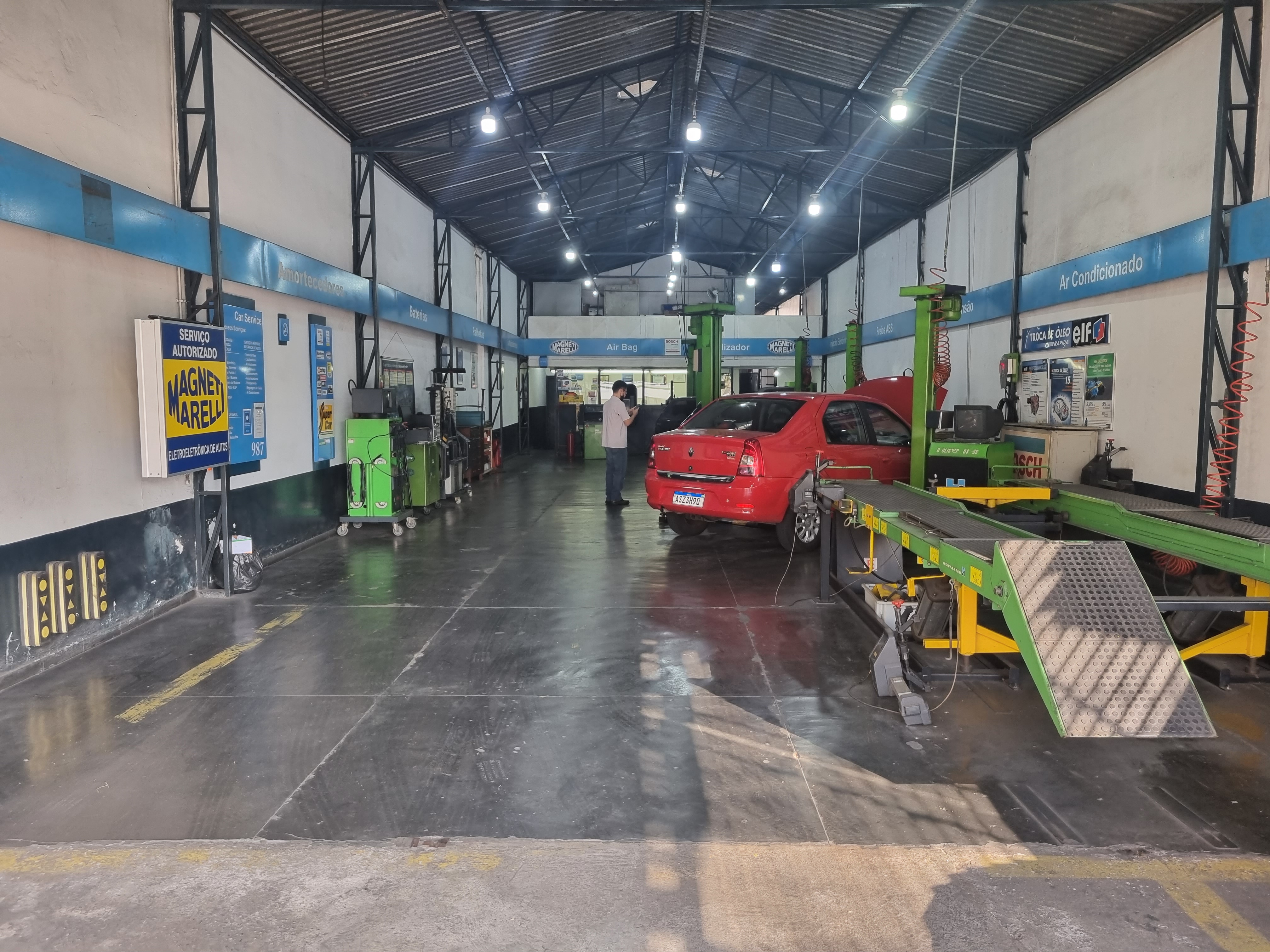 S&atilde;o 3 elevadores para melhor atend&ecirc;-lo.